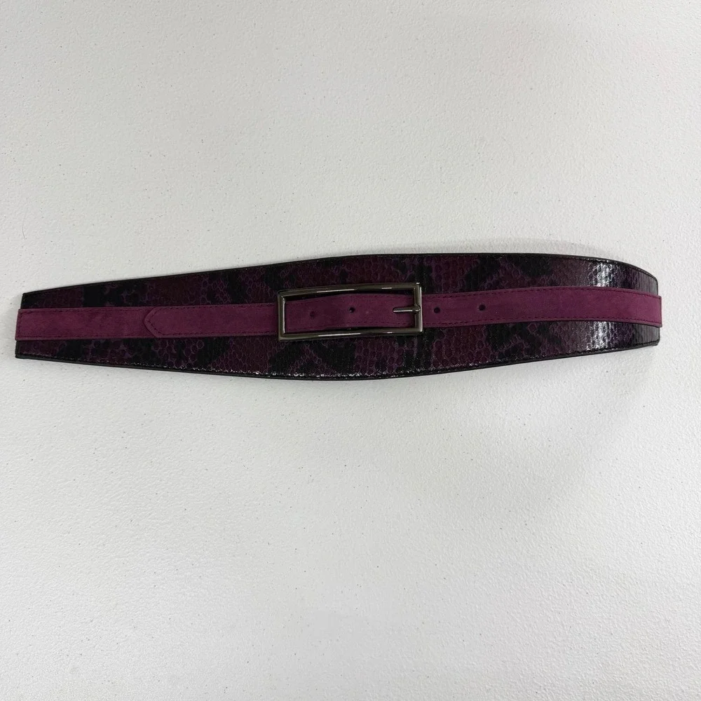 White House Black‎ Market purple buckle stretch genuine leather snakeskin belt M